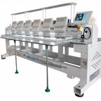 ПРОМЫШЛЕННАЯ ШЕСТИГОЛОВОЧНАЯ ВЫШИВАЛЬНАЯ МАШИНА VELLES VE1506 FAS-CAP c пяльцами и бордюрной рамой поле вышивки 400 х 450 мм